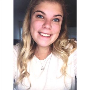 Meet your Posher, Breeann